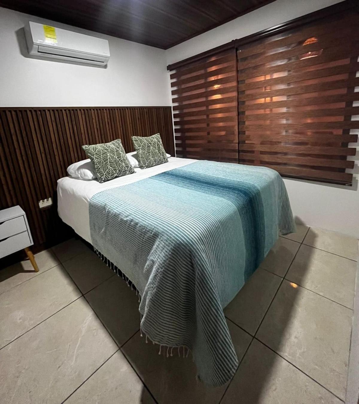 Mevak Apartments Suites La Fortuna 外观 照片